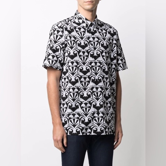HUGO Geometric Print Short Sleeved Shirt Black - Picture 1 of 5